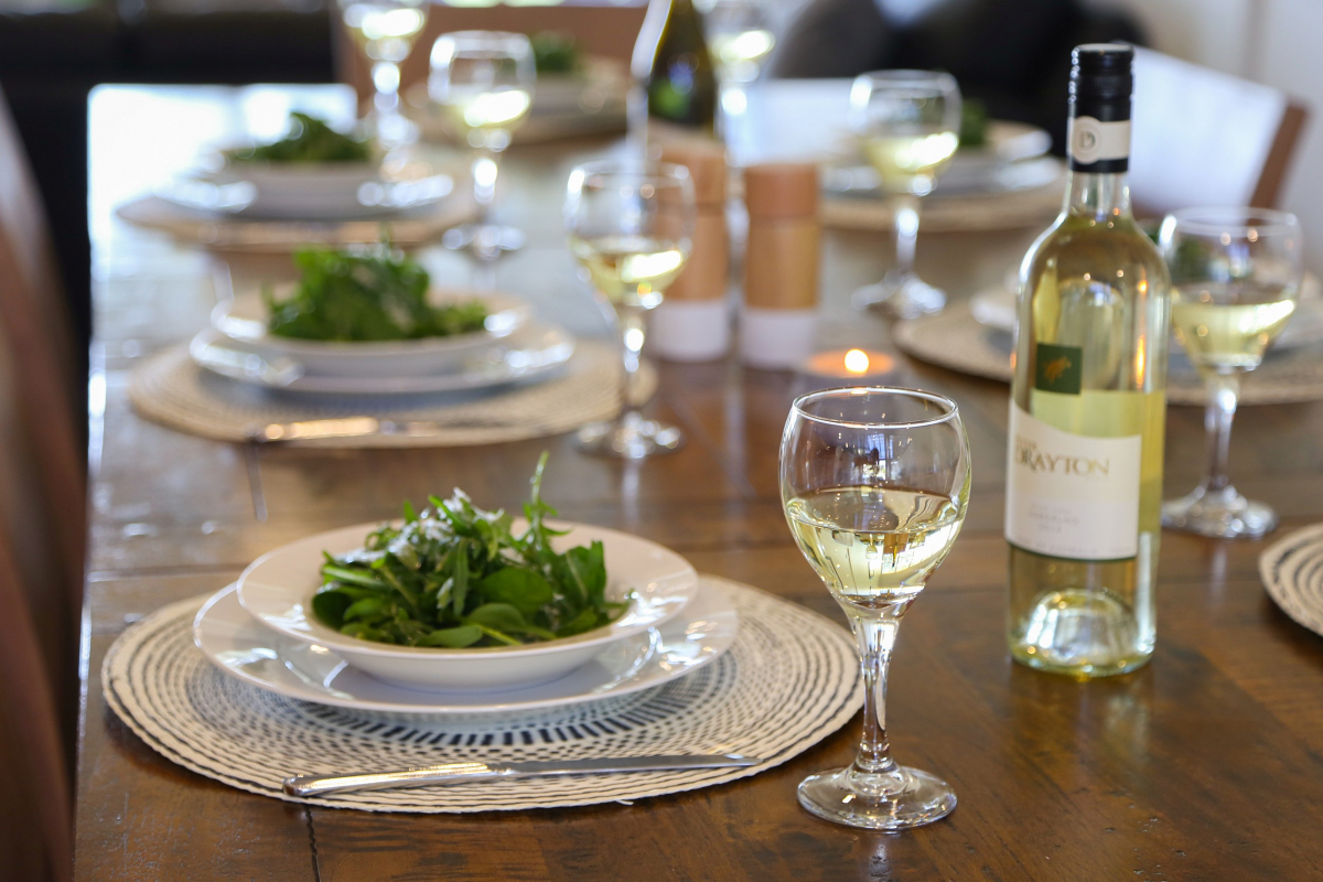 Hunter Valley Accommodation - Ironbark Hill Retreat - Pokolbin - Dining