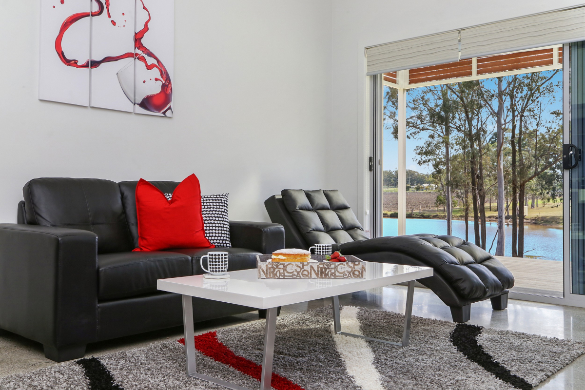 Hunter Valley Accommodation - Ironbark Villa 4 - Pokolbin - Living Room