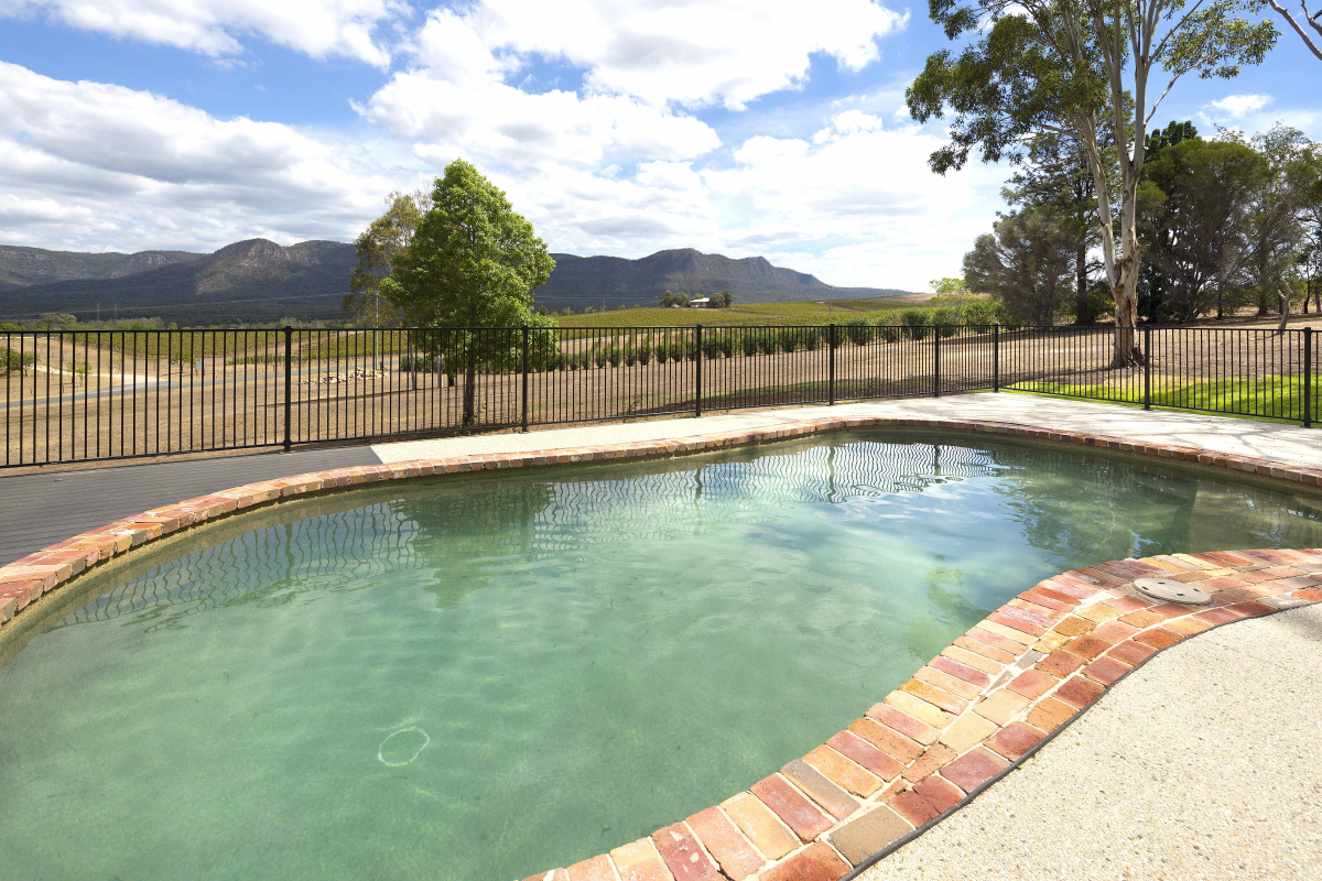Hunter Valley Accommodation - Worthington's Guest Suite - all