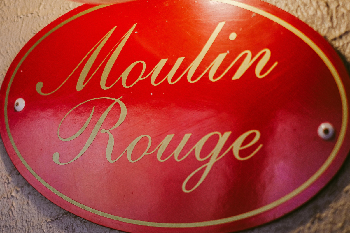 Hunter Valley Accommodation - Casuarina Estate - Themed Spa Suite Moulin Rouge - all