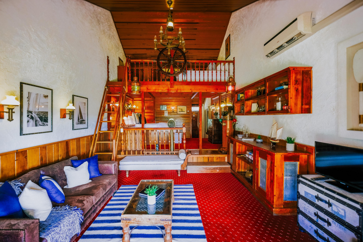 Hunter Valley Accommodation - Casuarina Estate - Themed Suite Love Boat - all