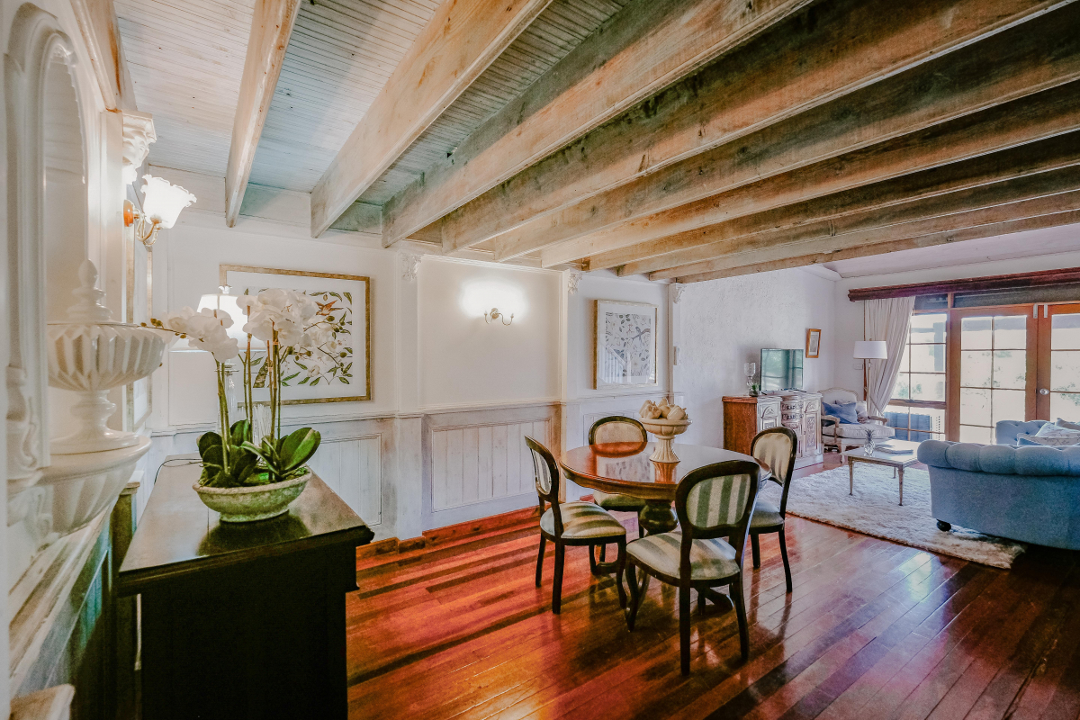 Hunter Valley Accommodation - Casuarina Estate - Themed Suite Casanovas Loft - all