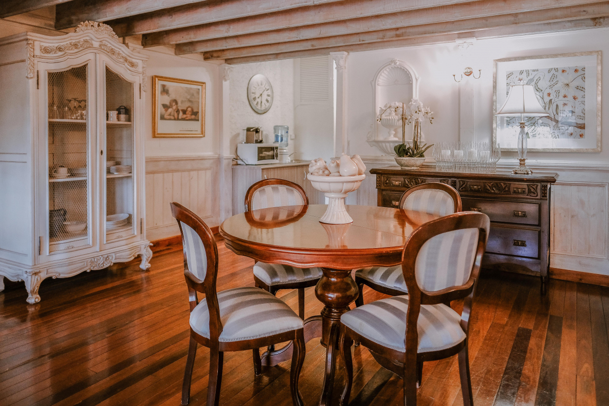 Hunter Valley Accommodation - Casuarina Estate - Themed Suite Casanovas Loft - all