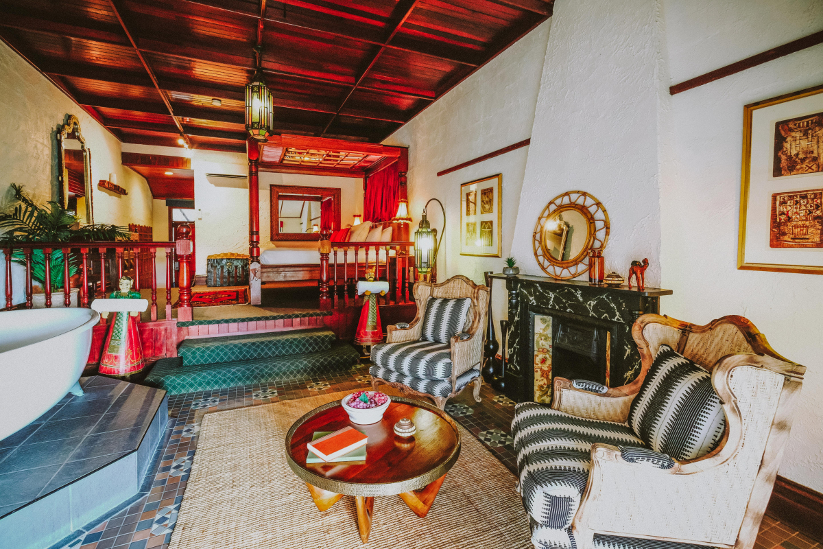 Hunter Valley Accommodation - Casuarina Estate - Themed Spa Suite Casablanca - all