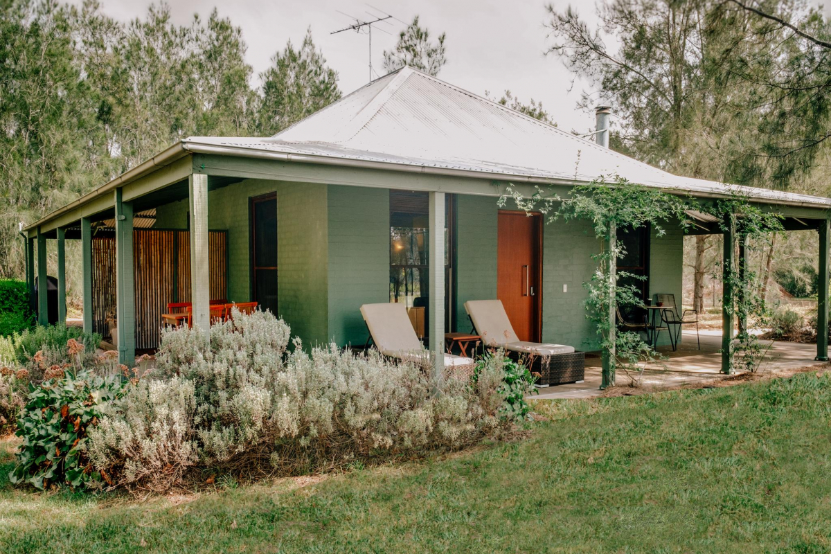 Hunter Valley Accommodation - Billabong Moon Artist Studio - Pokolbin - all