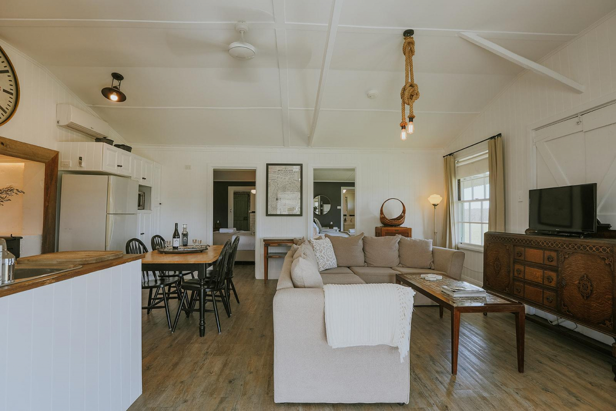 Hunter Valley Accommodation - The Cook's House at Corunna Station (2 Bedrooms) - Pokolbin - all