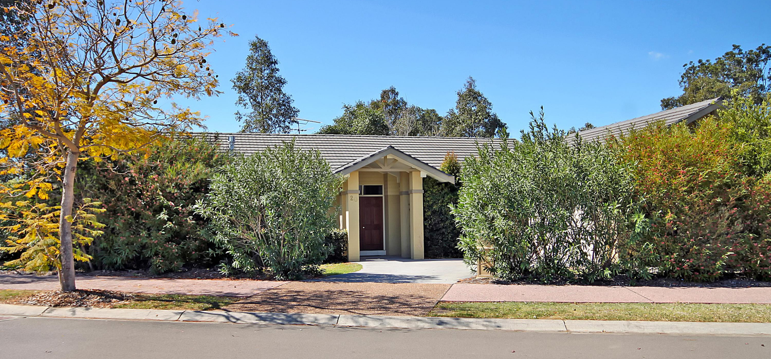 The Vintage Holiday Houses