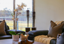 Hunter Valley Accommodation - Ironbark Hill Retreat - Pokolbin - Living Room