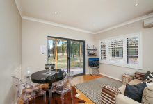 Hunter Valley Accommodation - Degen Birubi Cottage - Living Room