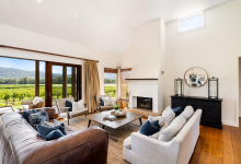 Hunter Valley Accommodation - Arenridge - Broke - Living Room