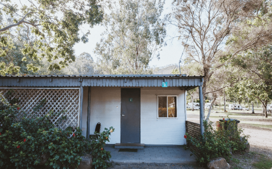 1 Bedroom Studio Cabin - Sleeps 4