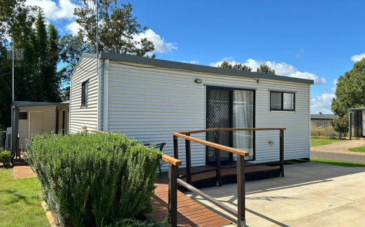 Deluxe Cabin WCF