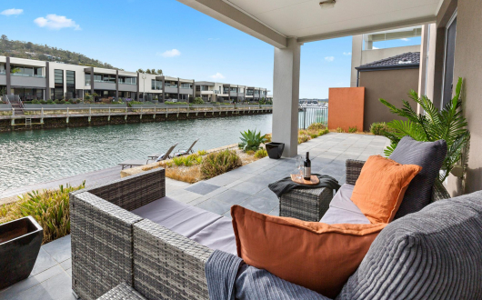 The Cove - Luxury Waterfront Accommodation