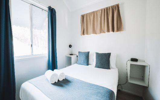 1 Bedroom Budget Cabin - Sleeps 4