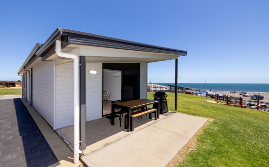 2 Bedroom Beach View Villa - Foreshore - Sleeps 6