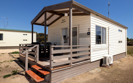 2 Bedroom Standard Cabin - Sleeps 6