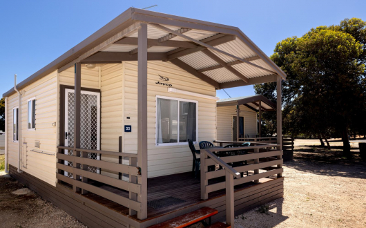 2 Bedroom Standard Cabin - Sleeps 5