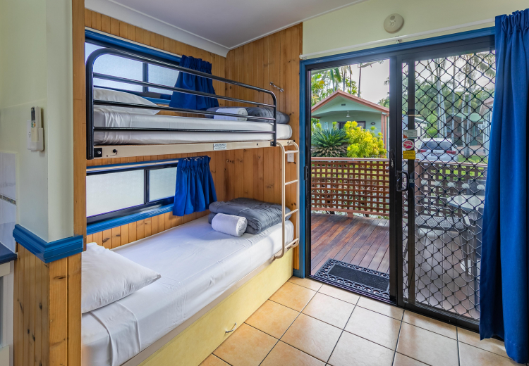 Tropical Cabin (1br) Cairns Coconut Ingenia Holidays Cairns Coconut