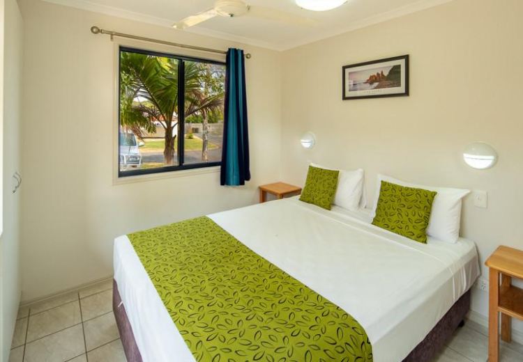 budget: budget cabin 1br hervey bay ingenia holidays