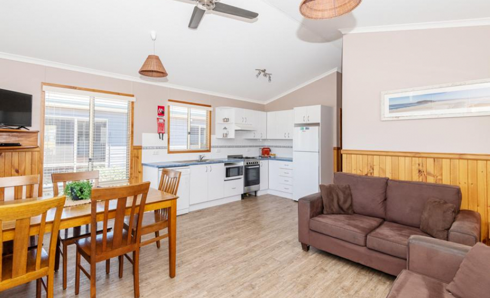 Beach House (5Pax) Lake Tabourie