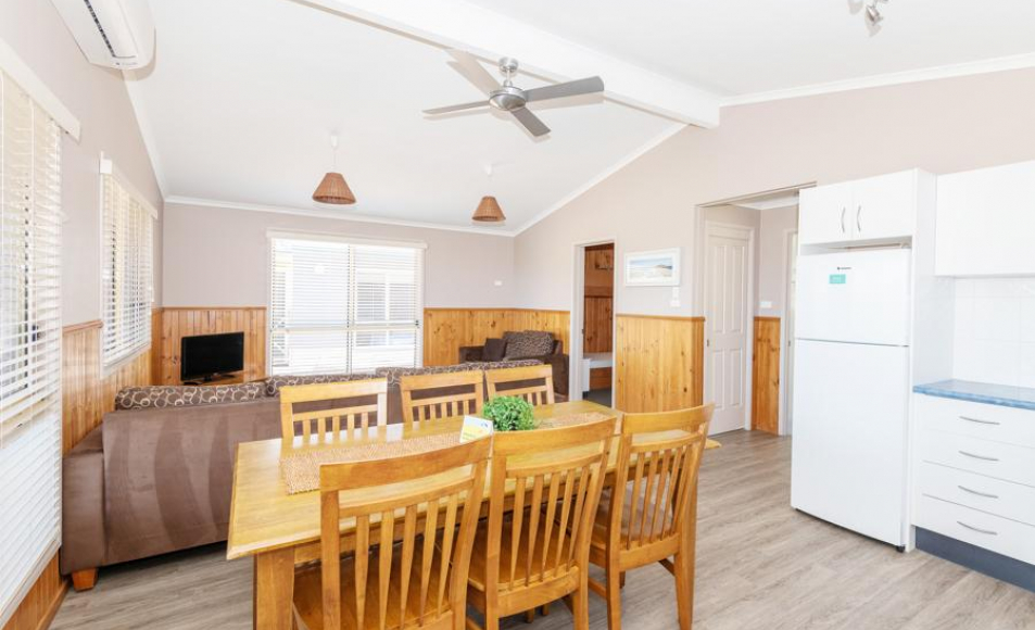 Beach House (6Pax) Lake Tabourie