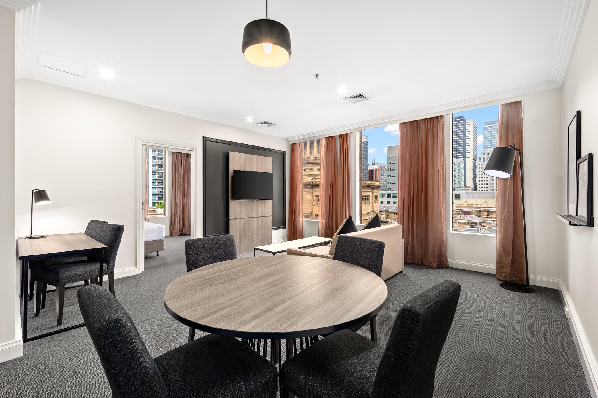 Executive Two Bedroom Apartment Melbourne City Suites