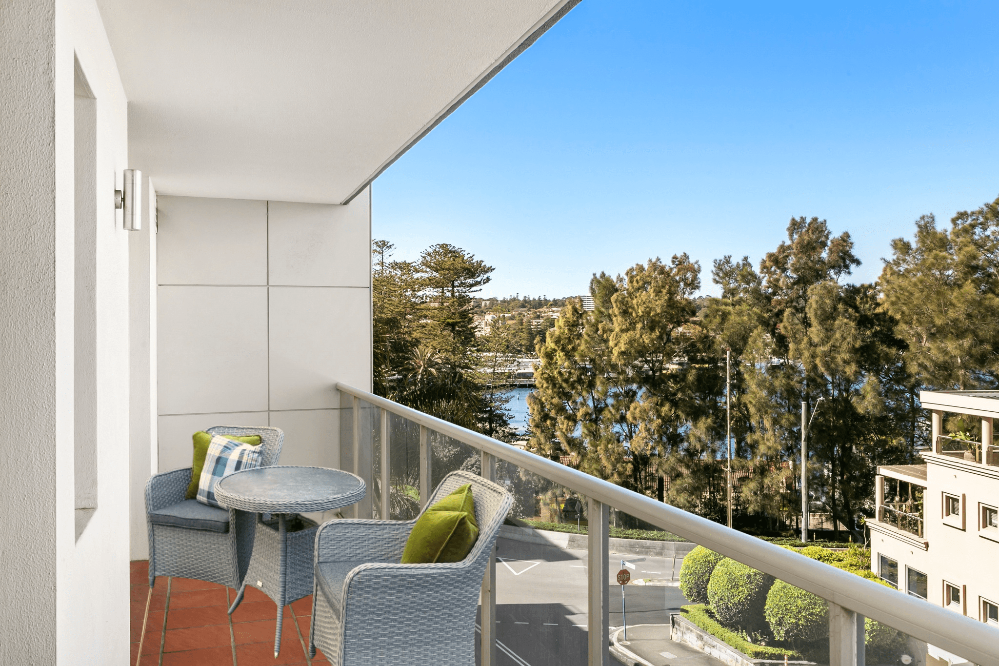 MANLY - MAN95 - West Esplanade MANLY - MAN95 - West Esplanade