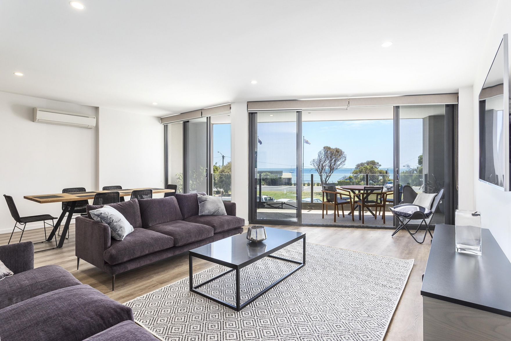 Living / Lounge areas
