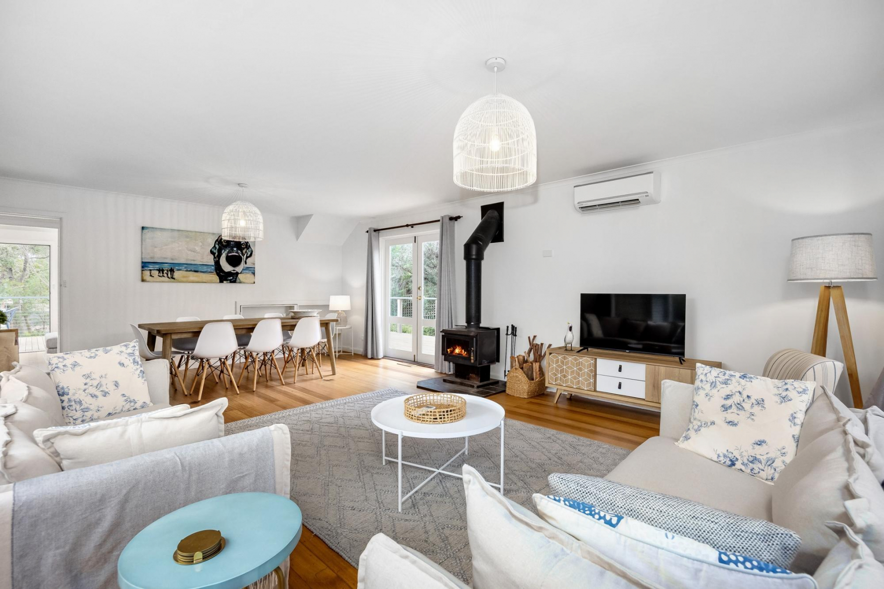 Living / Lounge areas