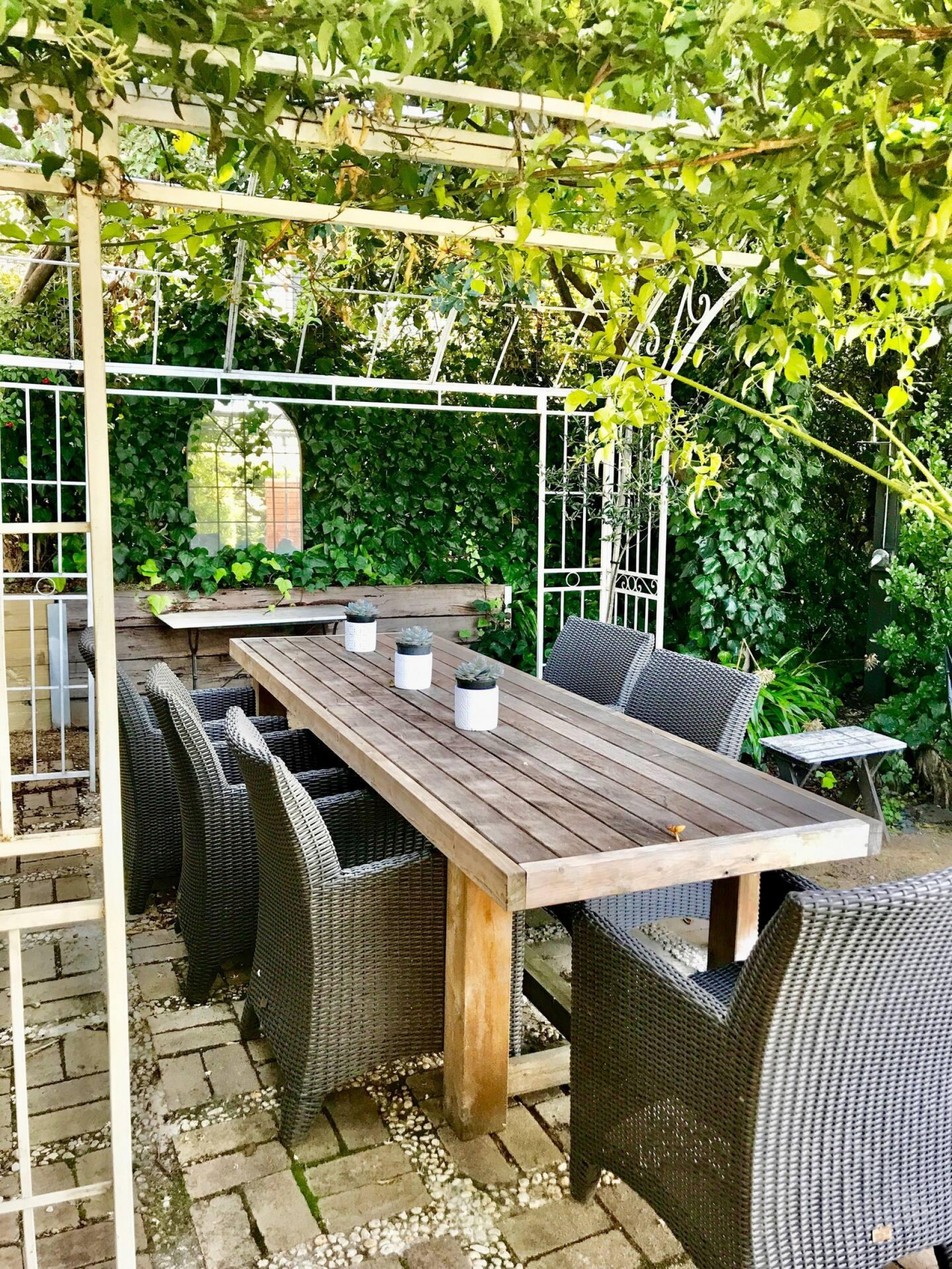 Outdoor Entertaining  area